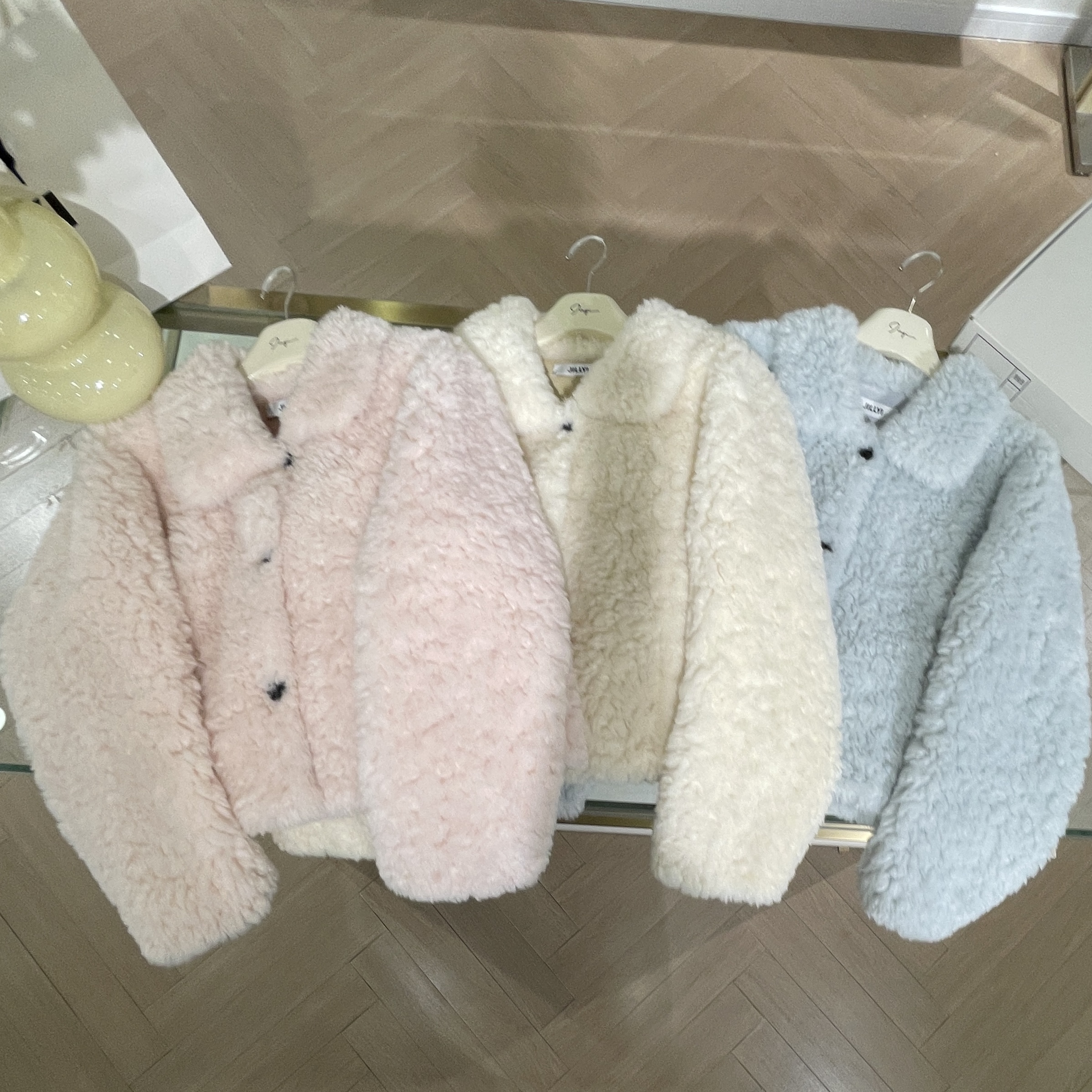 JILLYI珠海店【梦幻马卡龙】三色元宝领简约三粒扣时尚百搭毛呢外套