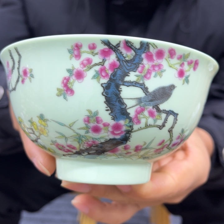 景德镇瓷器博物陈列中心是我国