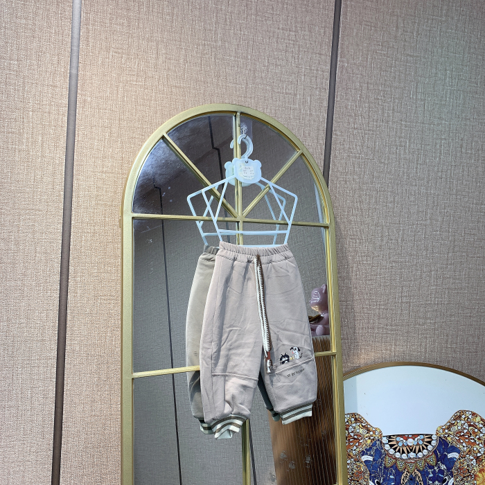 AE592   宝宝浅咖色休闲夹棉裤子