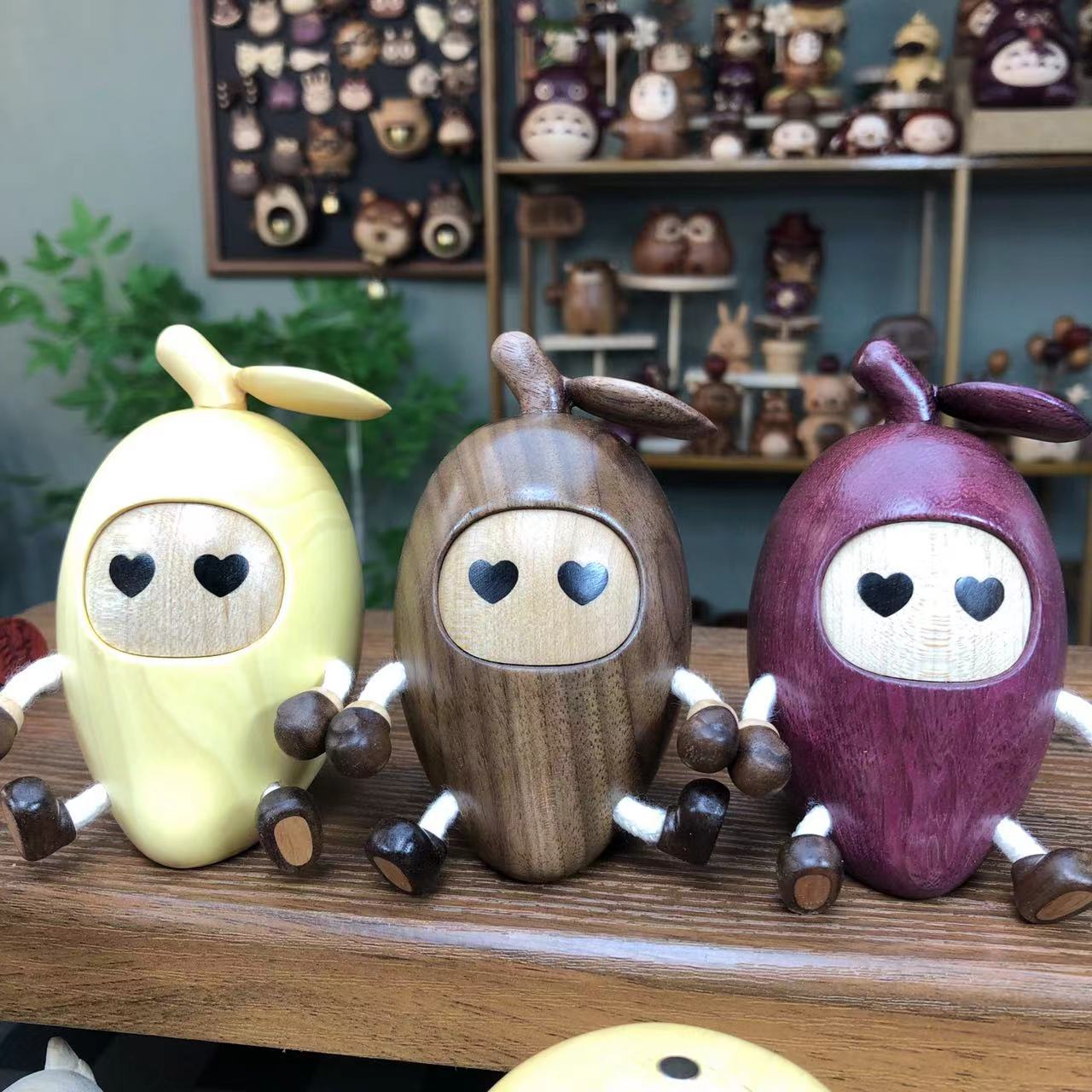 精品芒果人带手脚可爱摆件实木雕刻