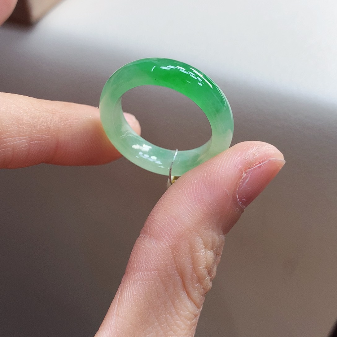 翡翠戒指未镶嵌19-20号