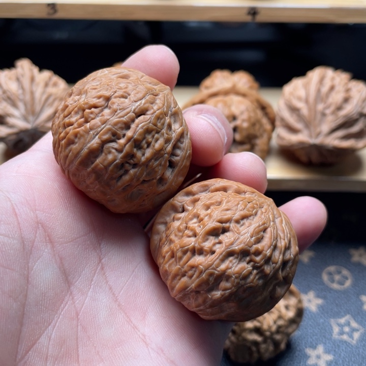 核桃铁锤文玩核桃