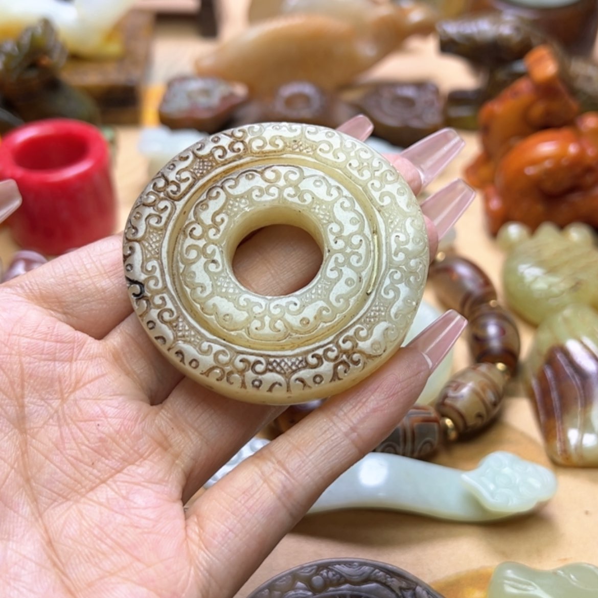 【闪购商品】蛇纹石玉颈饰未镶嵌