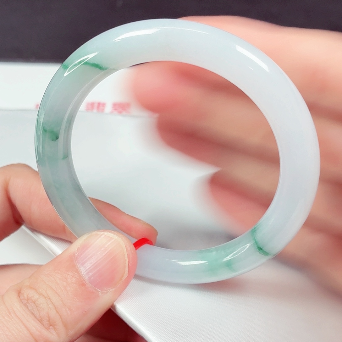 翡翠未镶嵌手镯57.5圈