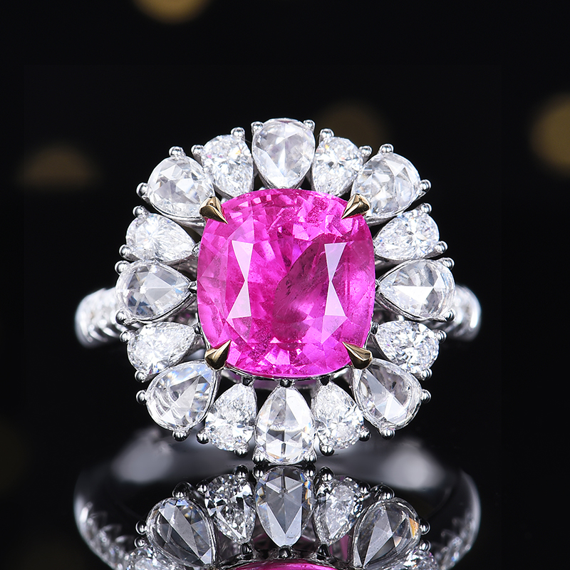 主石5.18克拉 18K金 天然无烧粉蓝宝戒指