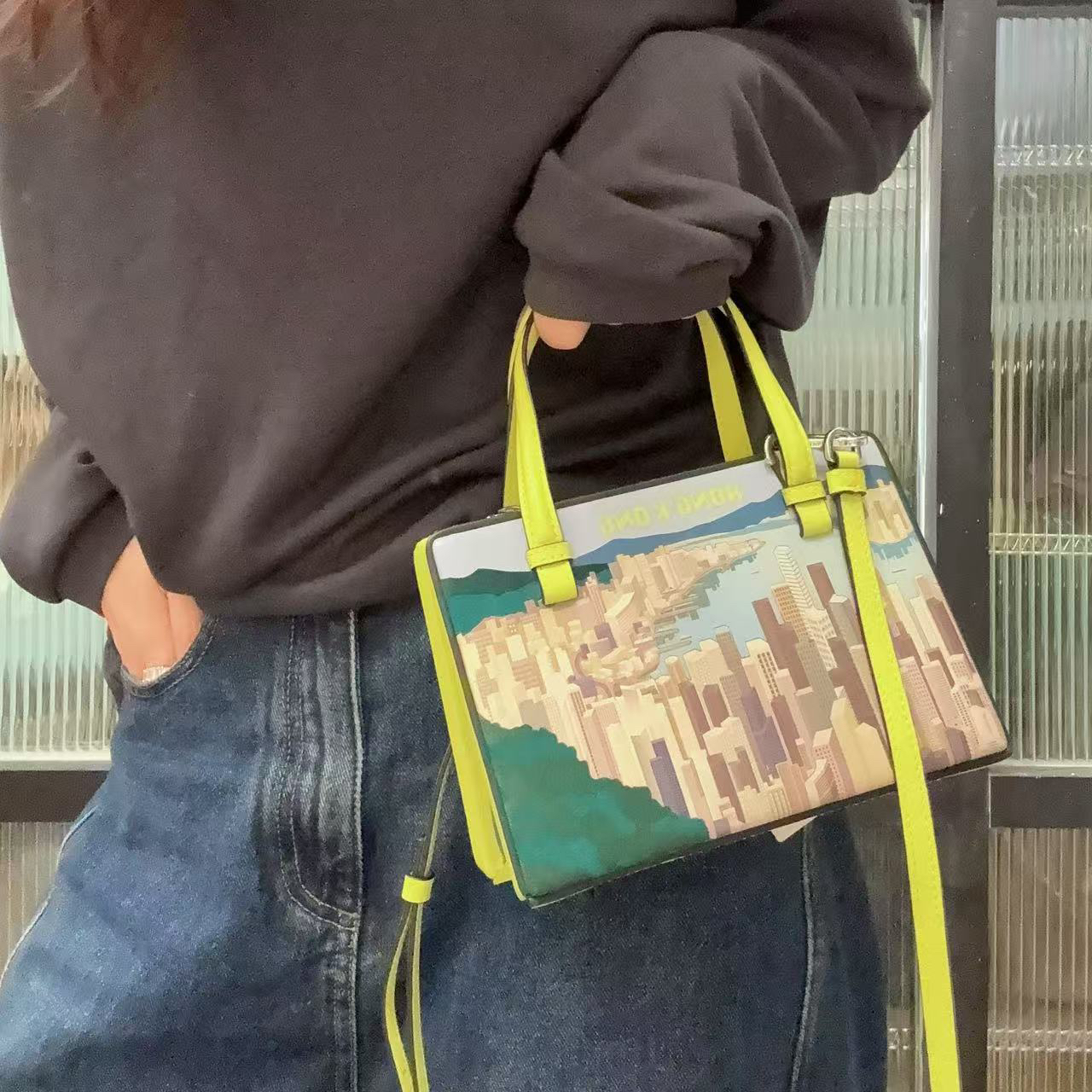 95新 LOEWE/罗意威 【蕾】 82 0259 HK纪念款斜挎包