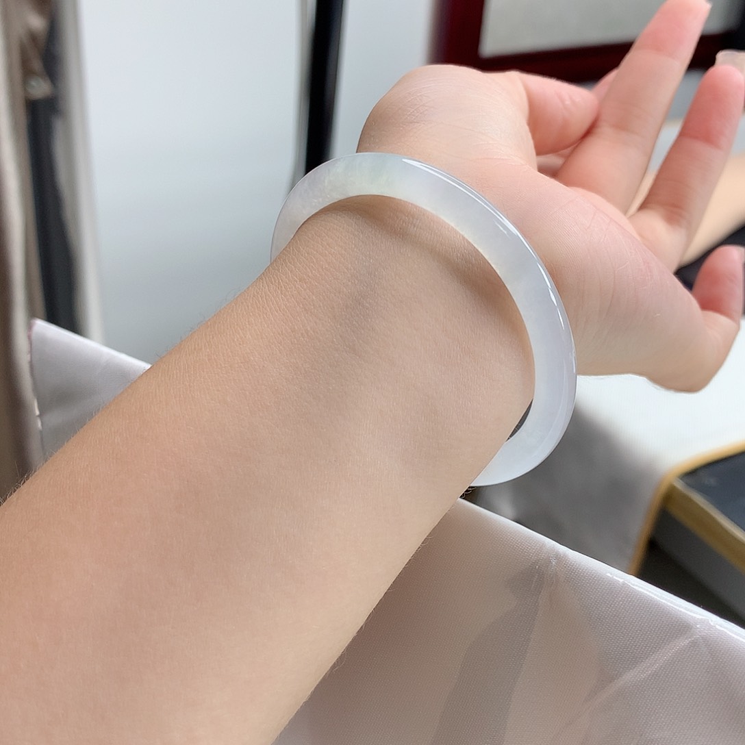 翡翠手镯未镶嵌天然翡翠13号