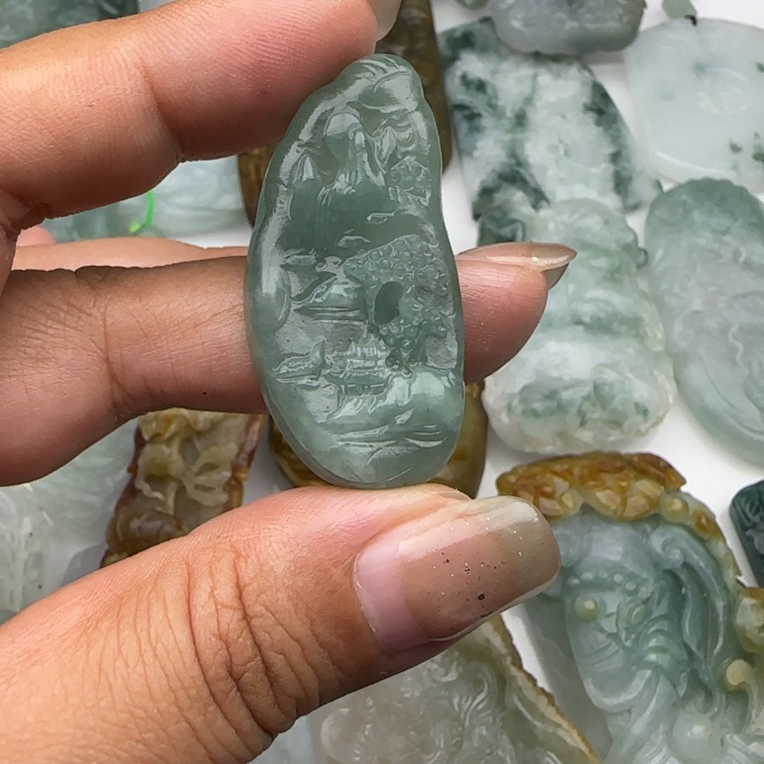 M***L定制翡翠未镶嵌翡翠