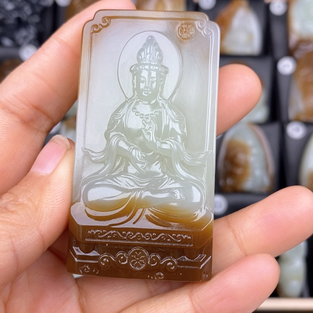 和田玉颈饰未镶嵌万****情