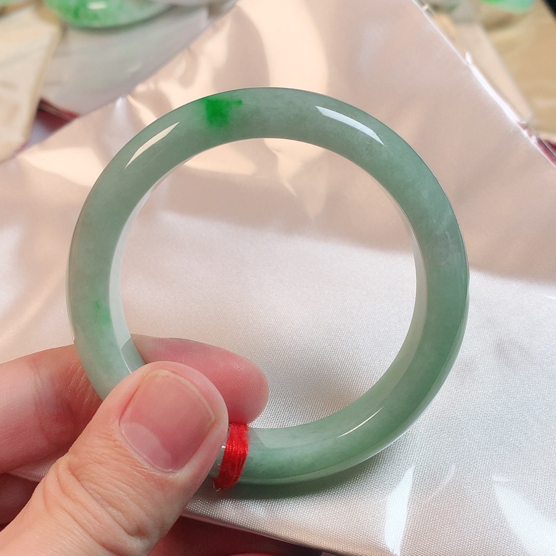 翡翠手镯未镶嵌翡翠手镯1407