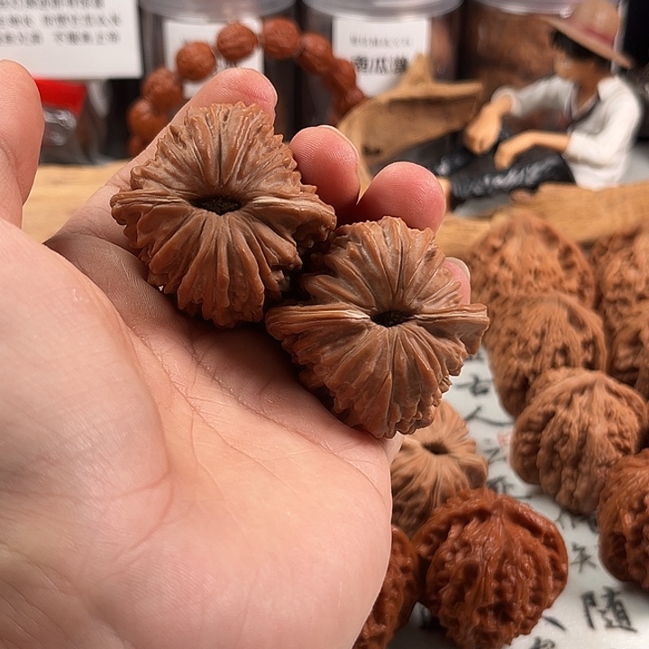 风***样文玩核桃吊坠四座楼41尺全品（轻微色差）