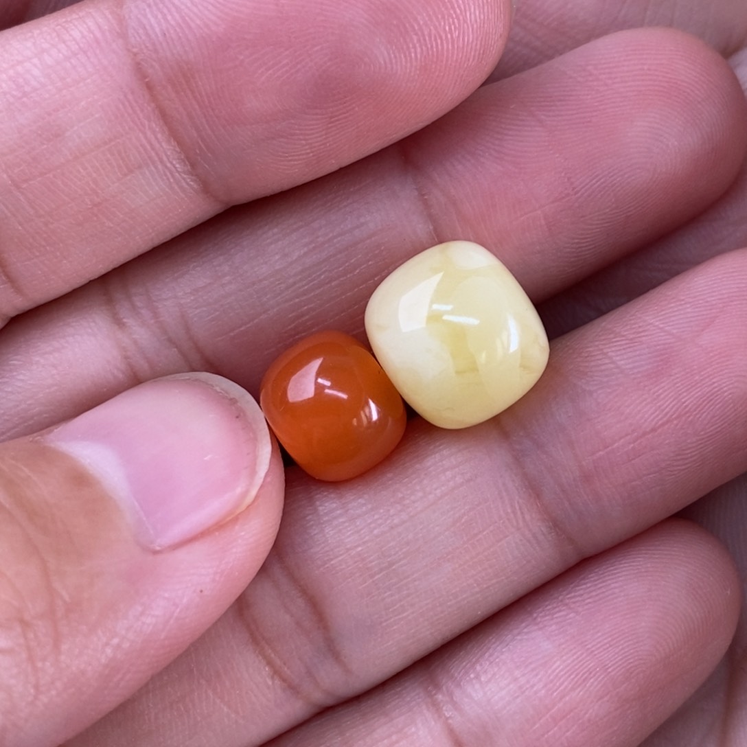 蜜蜡裸石未镶嵌?****t蜜蜡9.5和11.3