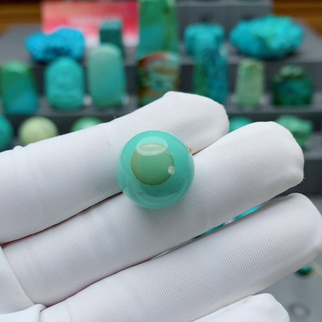 绿松石配饰未镶嵌