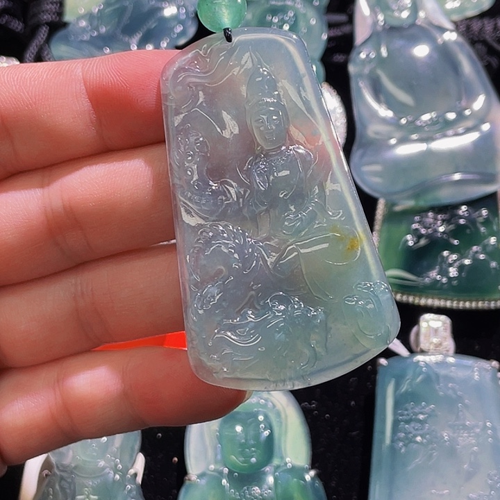 翡翠颈饰未镶嵌57，