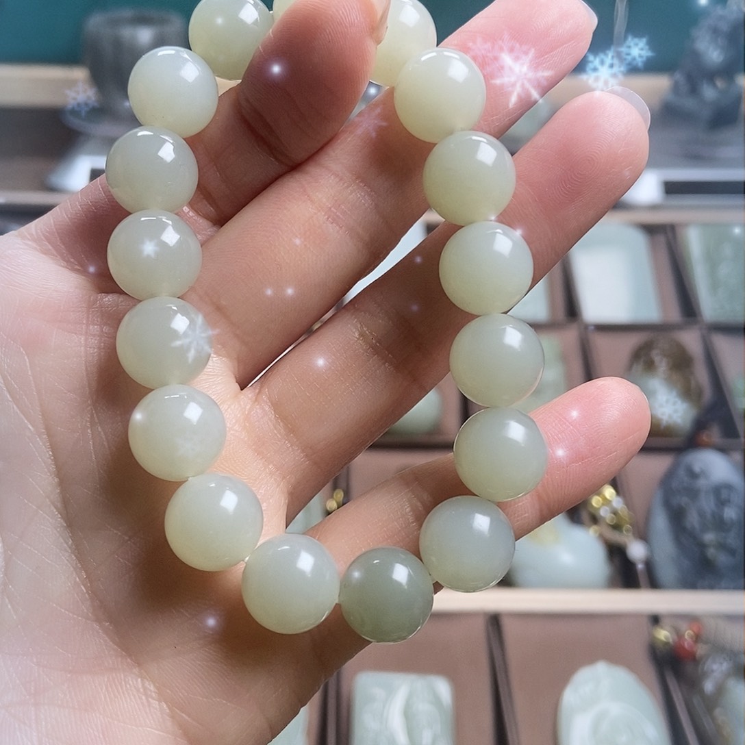 和田玉（糖玉）颈饰未镶嵌