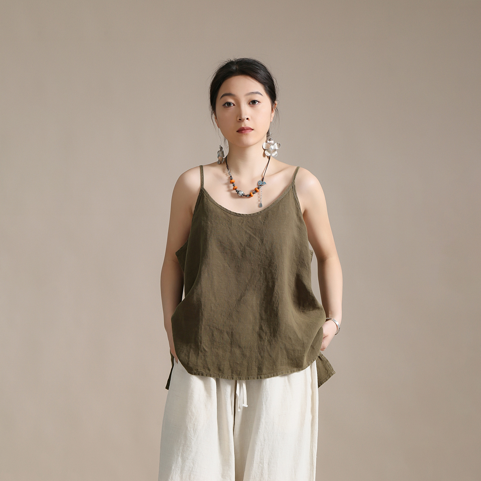 【以之】设计师品牌原创复古宽松汗麻吊带背心女士纯色百搭上衣