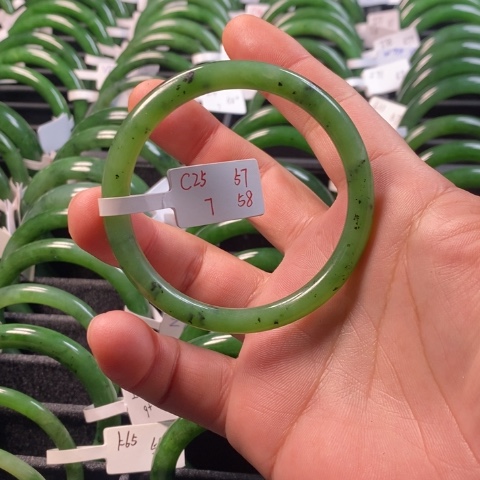 和田玉（碧玉）手镯未镶嵌