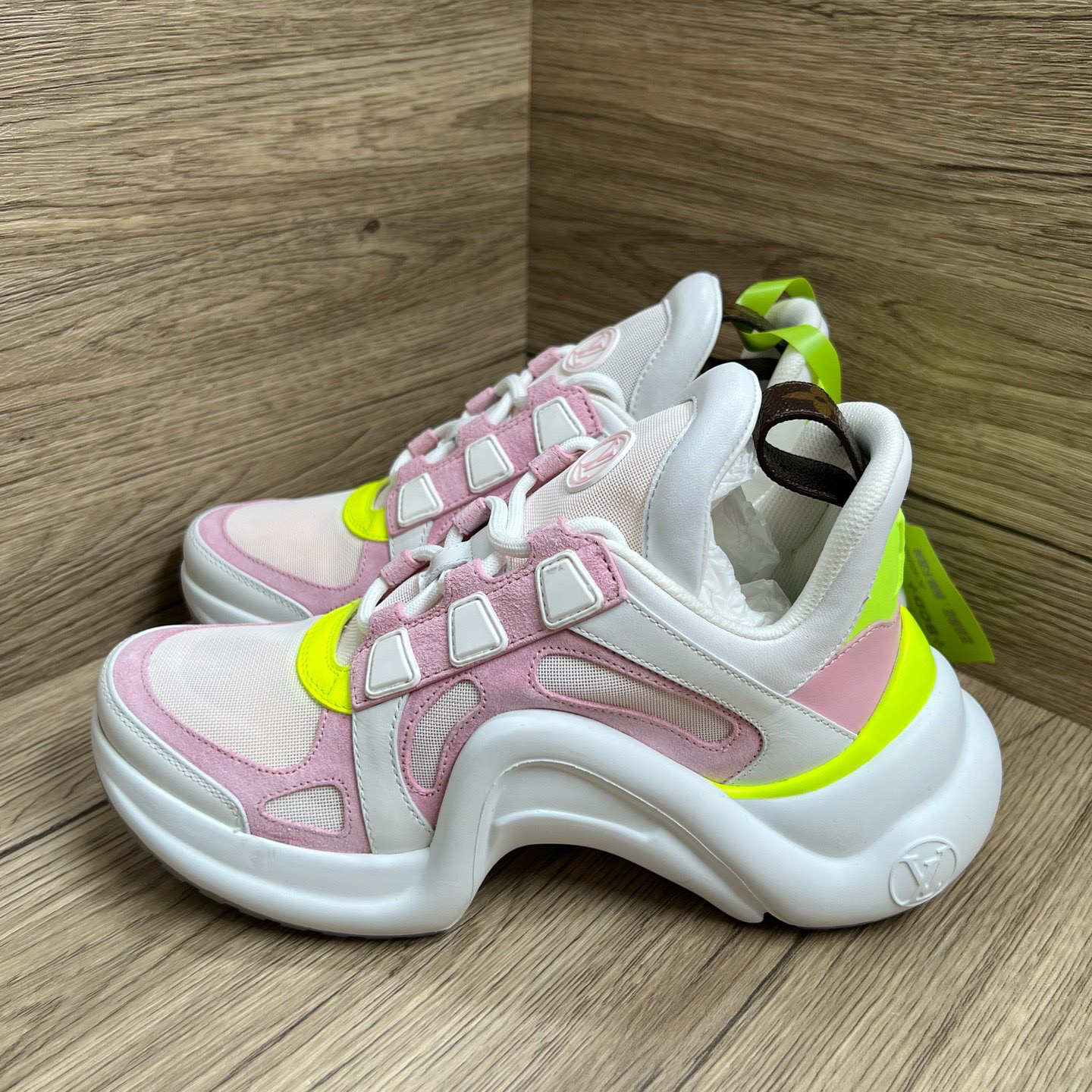 未使用 LouisVuitton/路易威登 Archlight 白粉绿拱桥鞋 35码