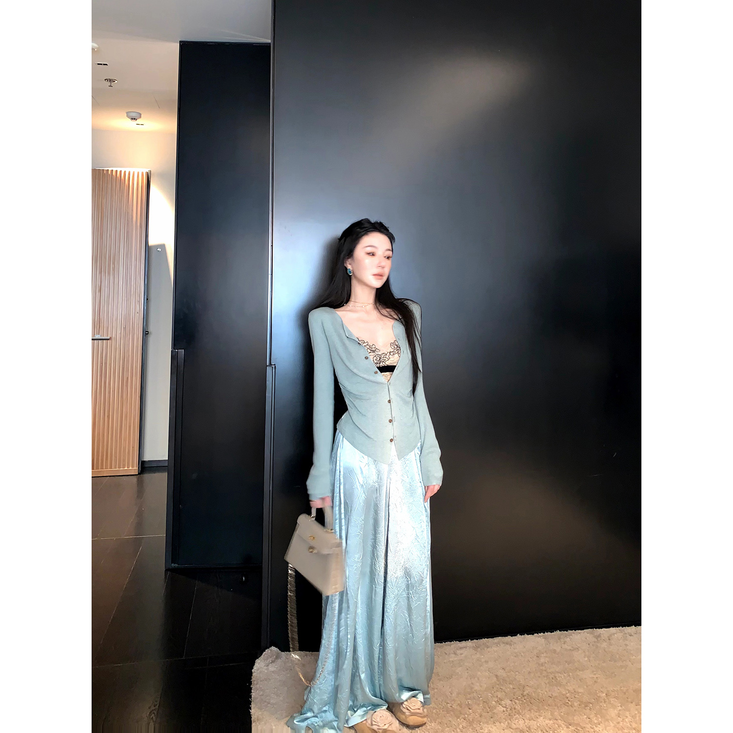 MOSS STUDIO【瘦瘦纸片人】初春细羊毛绒针织开衫