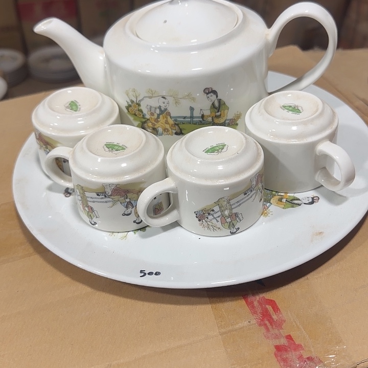 库存微瑕多空茶壶一套