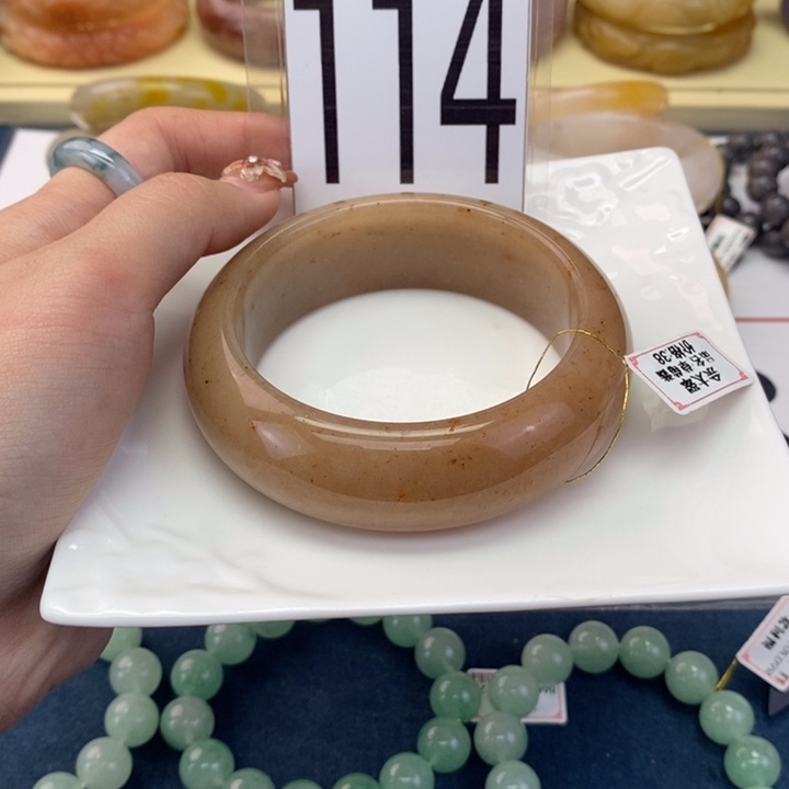 石英岩玉未镶嵌手镯