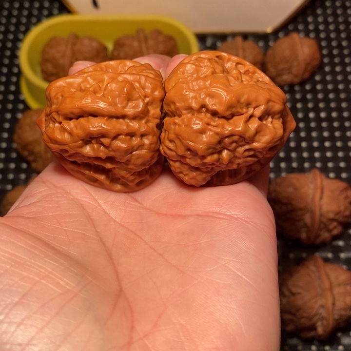 仁***3文玩核桃把件三角暴力箭毒蛙王