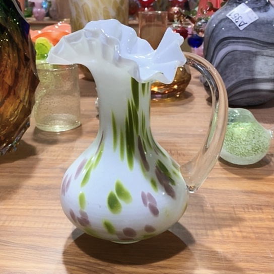 琉璃花瓶高19厘米口径5厘米