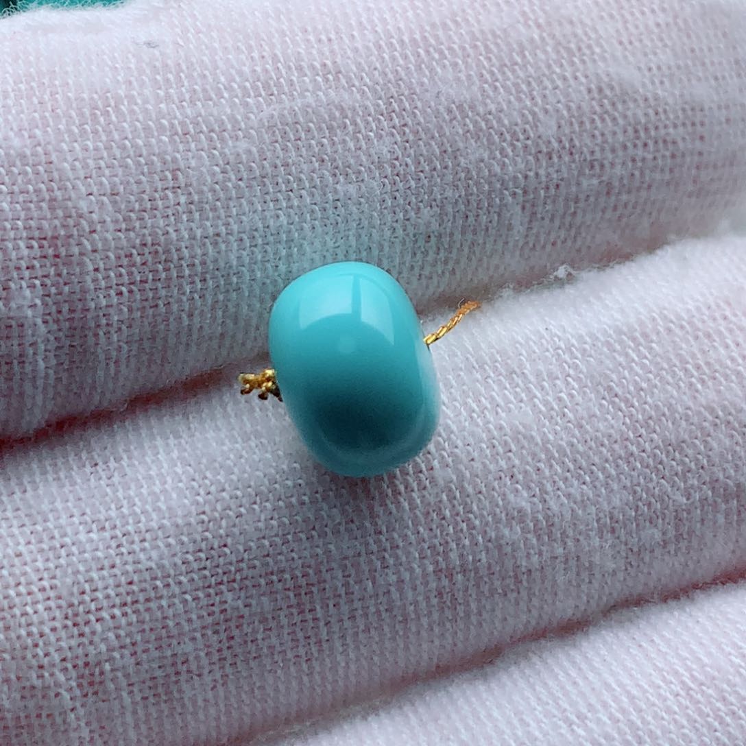 绿松石颈饰未镶嵌