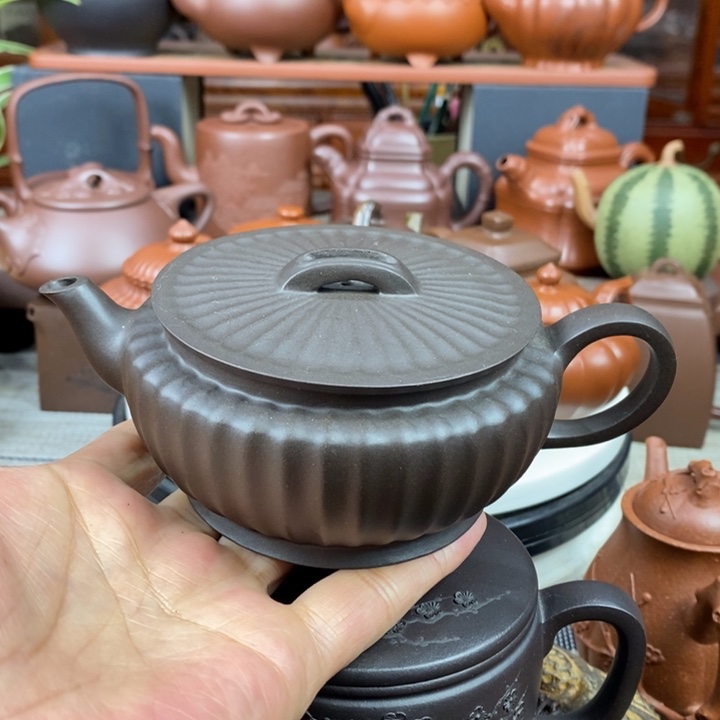 紫砂茶壶筋纹汉瓦260cc原生矿黑料