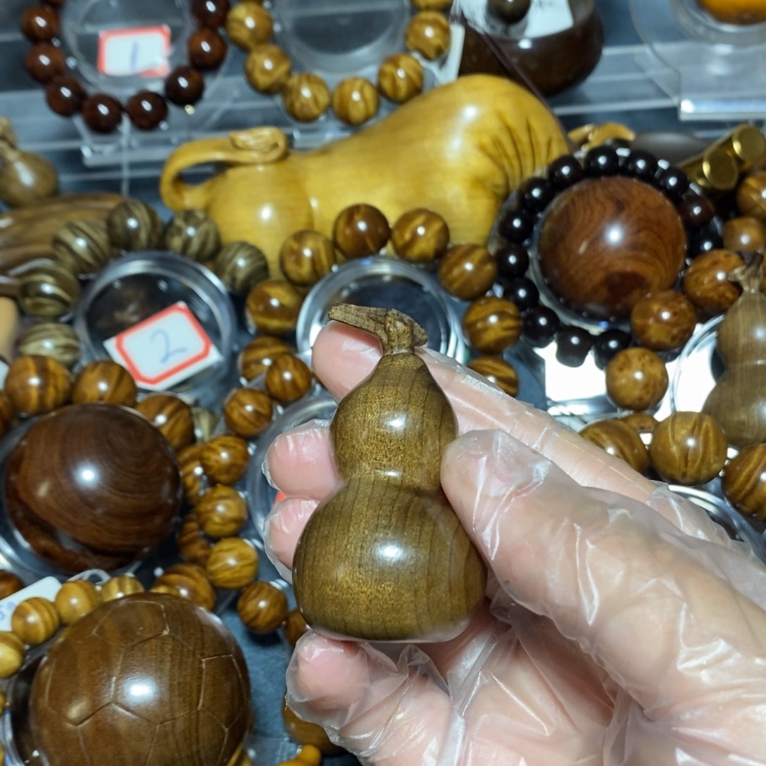 金丝楠木雕工艺品