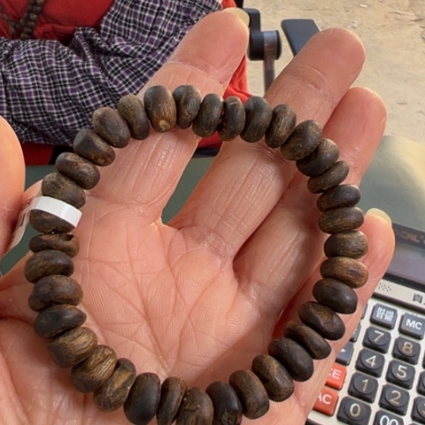 沉香手串蓝宝石虫漏沉水9克卡0.9多样性发1条