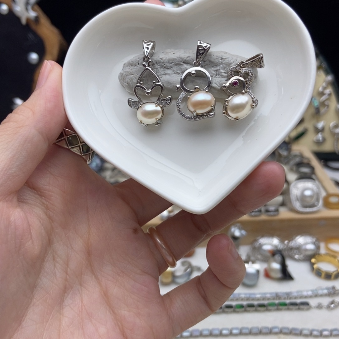 淡水珍珠银S925镶嵌画框切珠吊坠