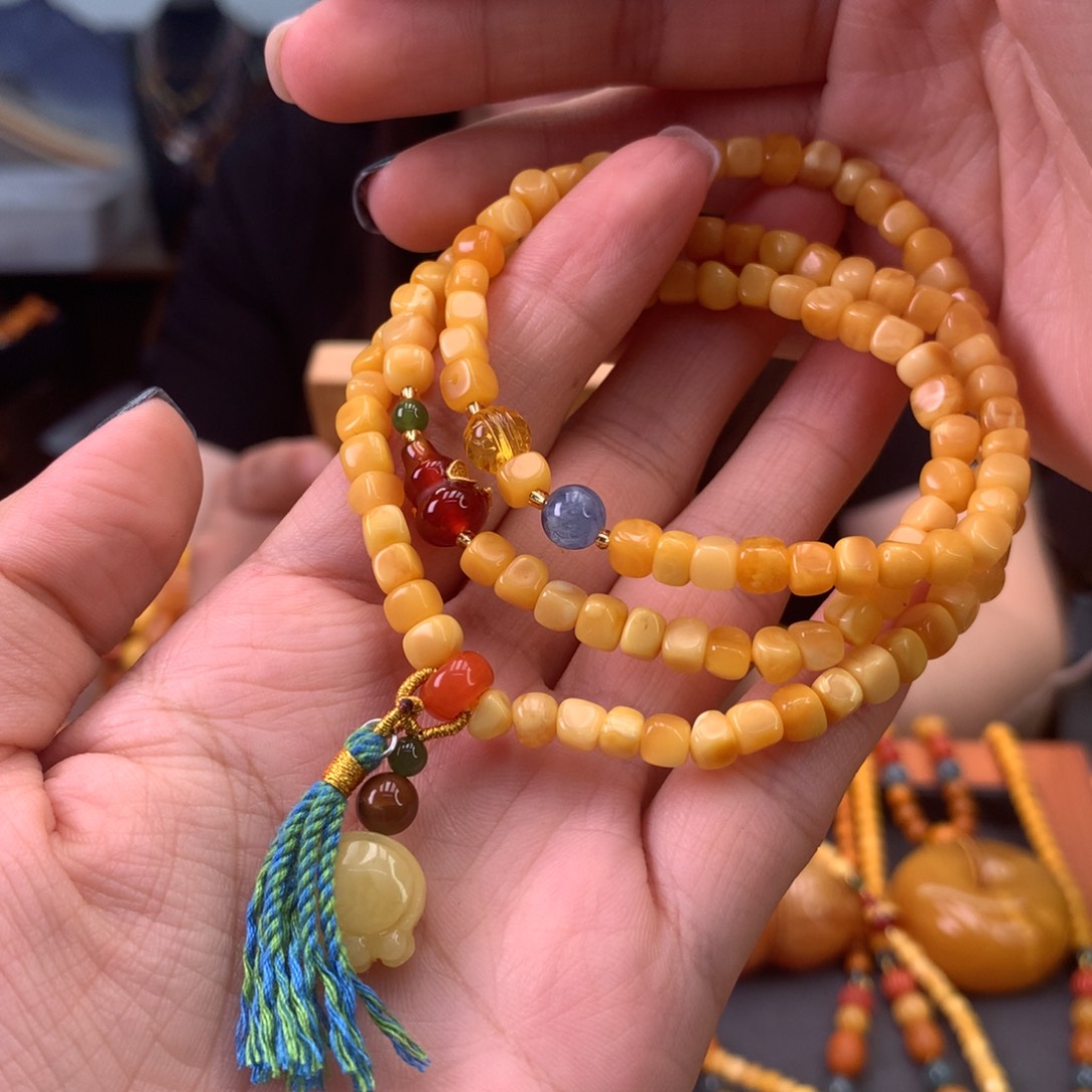 未镶嵌蜜蜡手串多样性发