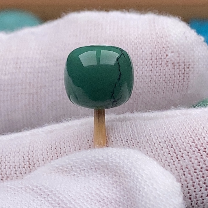 绿松石未镶嵌珠宝奇石9.6