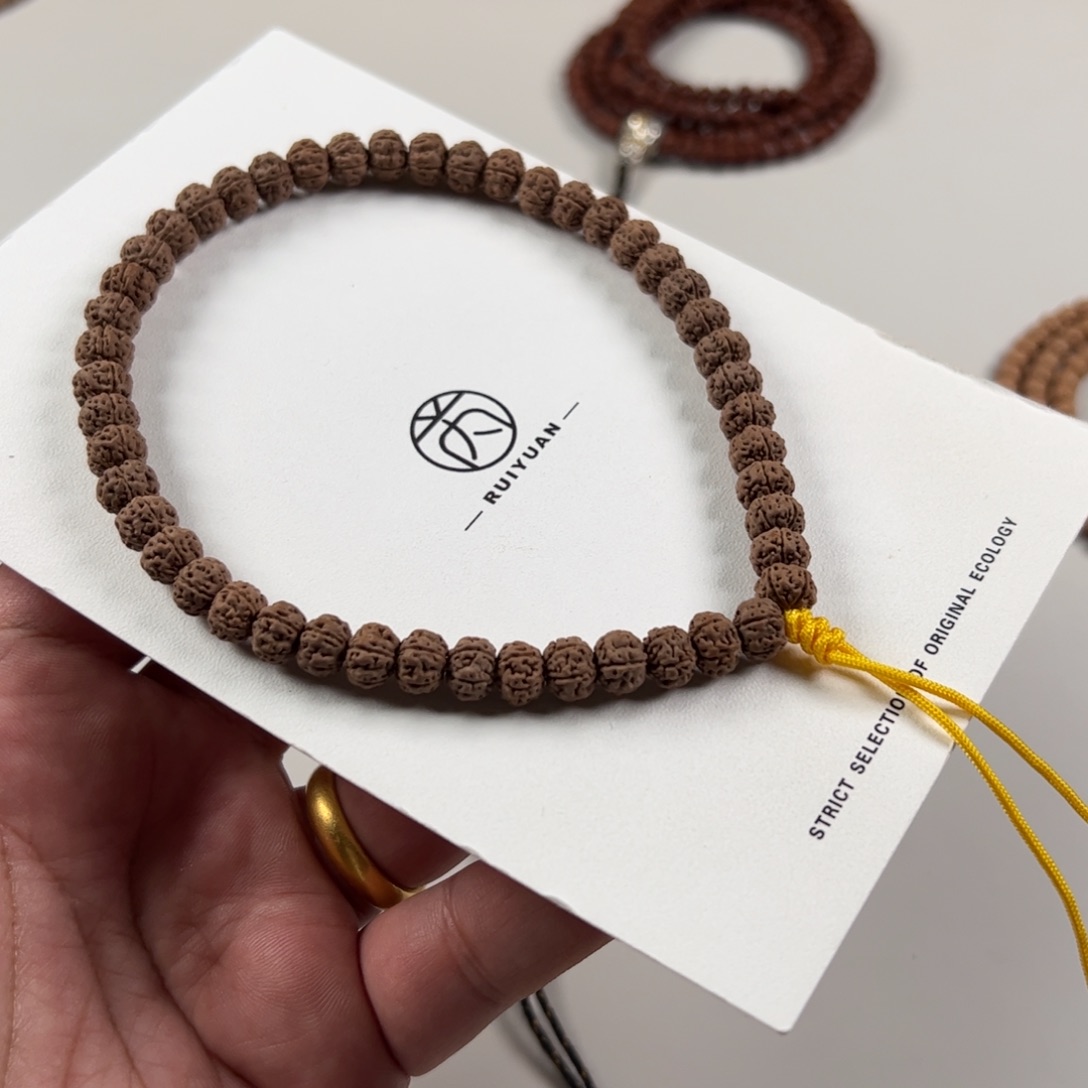 金刚菩提手串孔道黄老树王手持