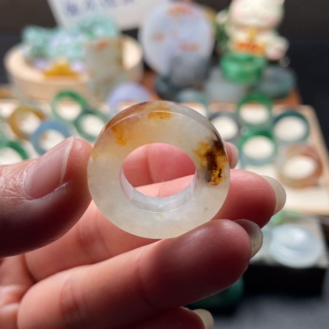 定制翡翠未镶嵌翡翠