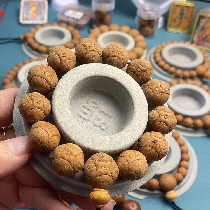 凤眼菩提吊坠17.8-18.2mm麒麟手串