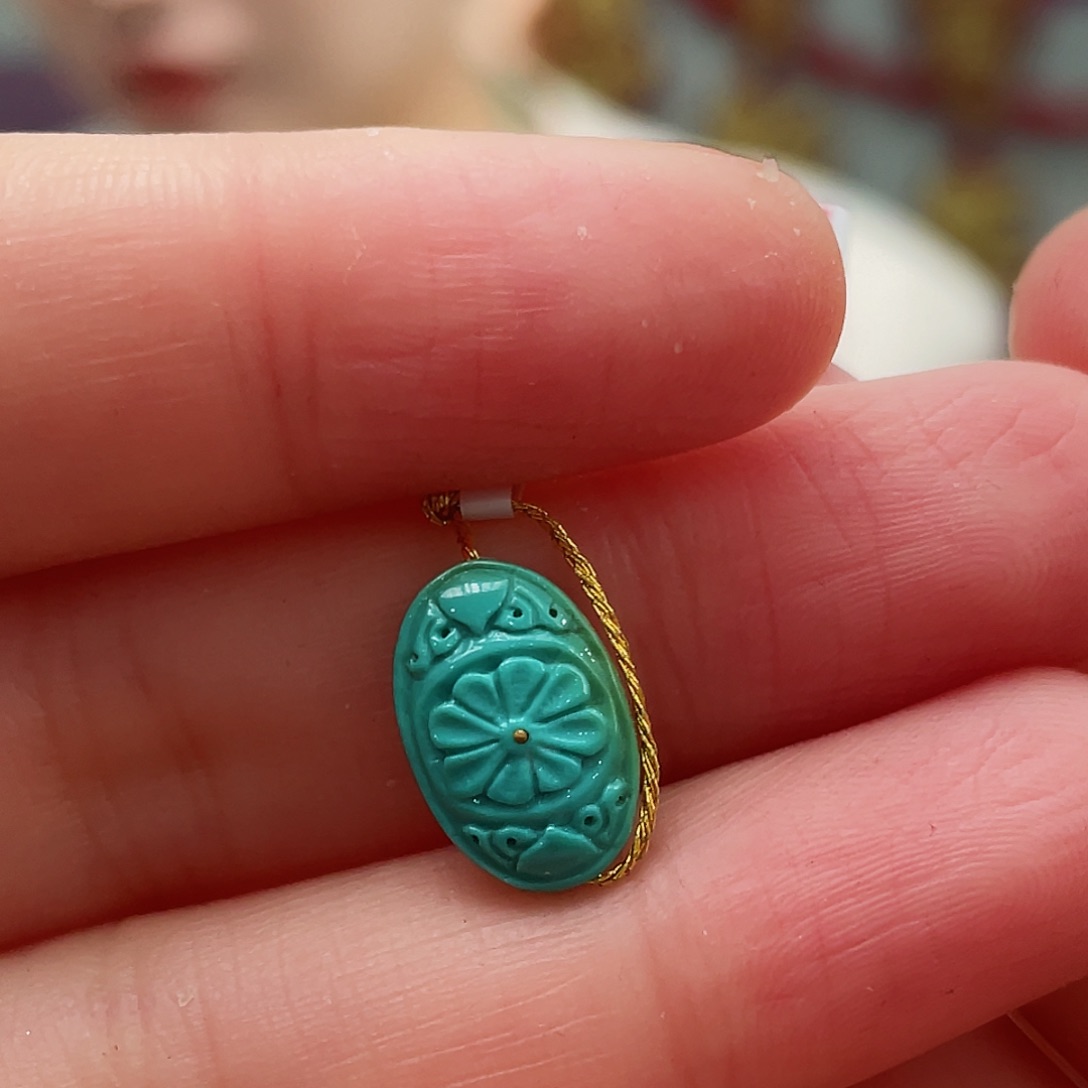 绿松石颈饰未镶嵌