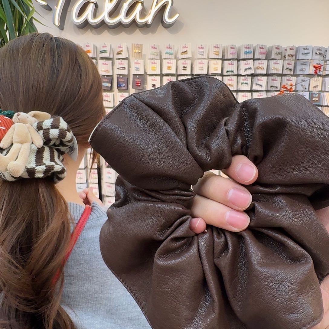 布艺非金属咖的皮面发圈