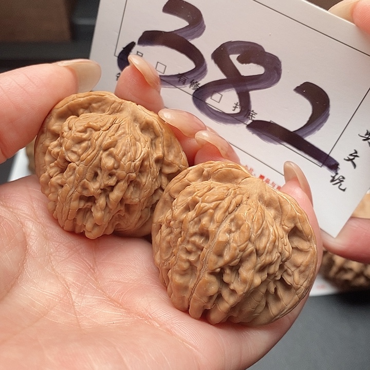 文玩核桃吊坠382号 42尺 楼
