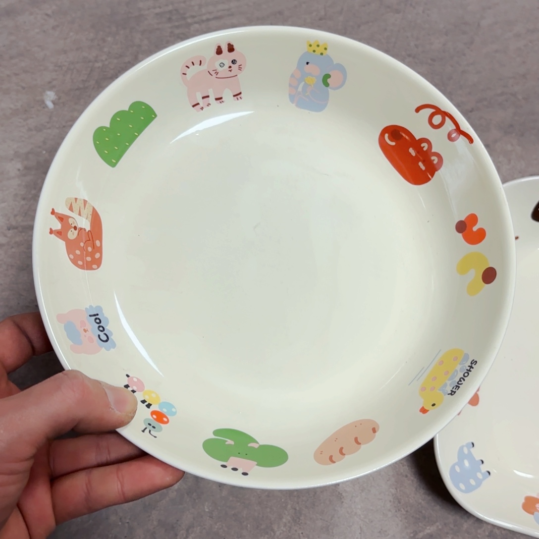 白瓷缤纷动物八寸深盘