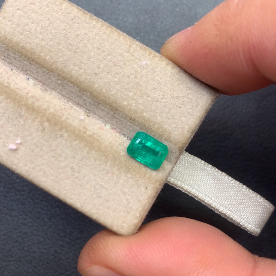 祖母绿裸石未镶嵌1.09ct