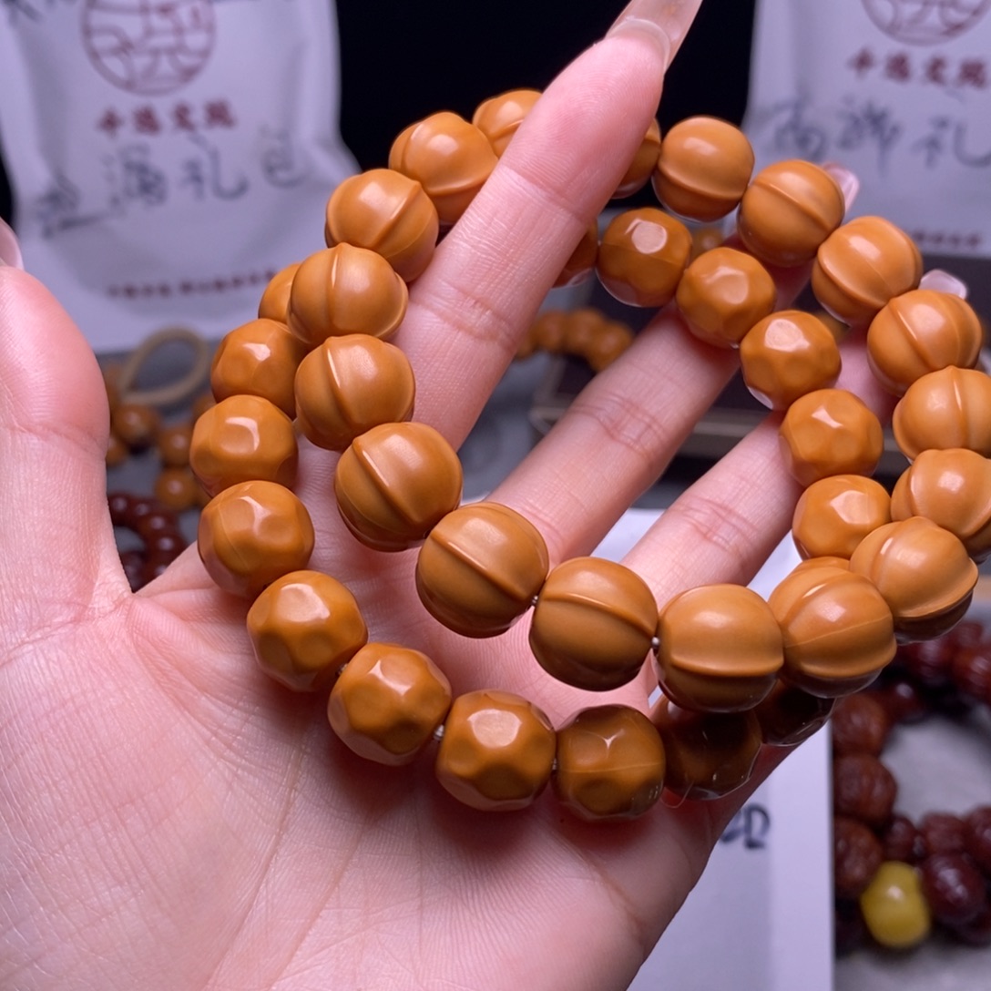文玩核桃手串奶酪鲨鱼