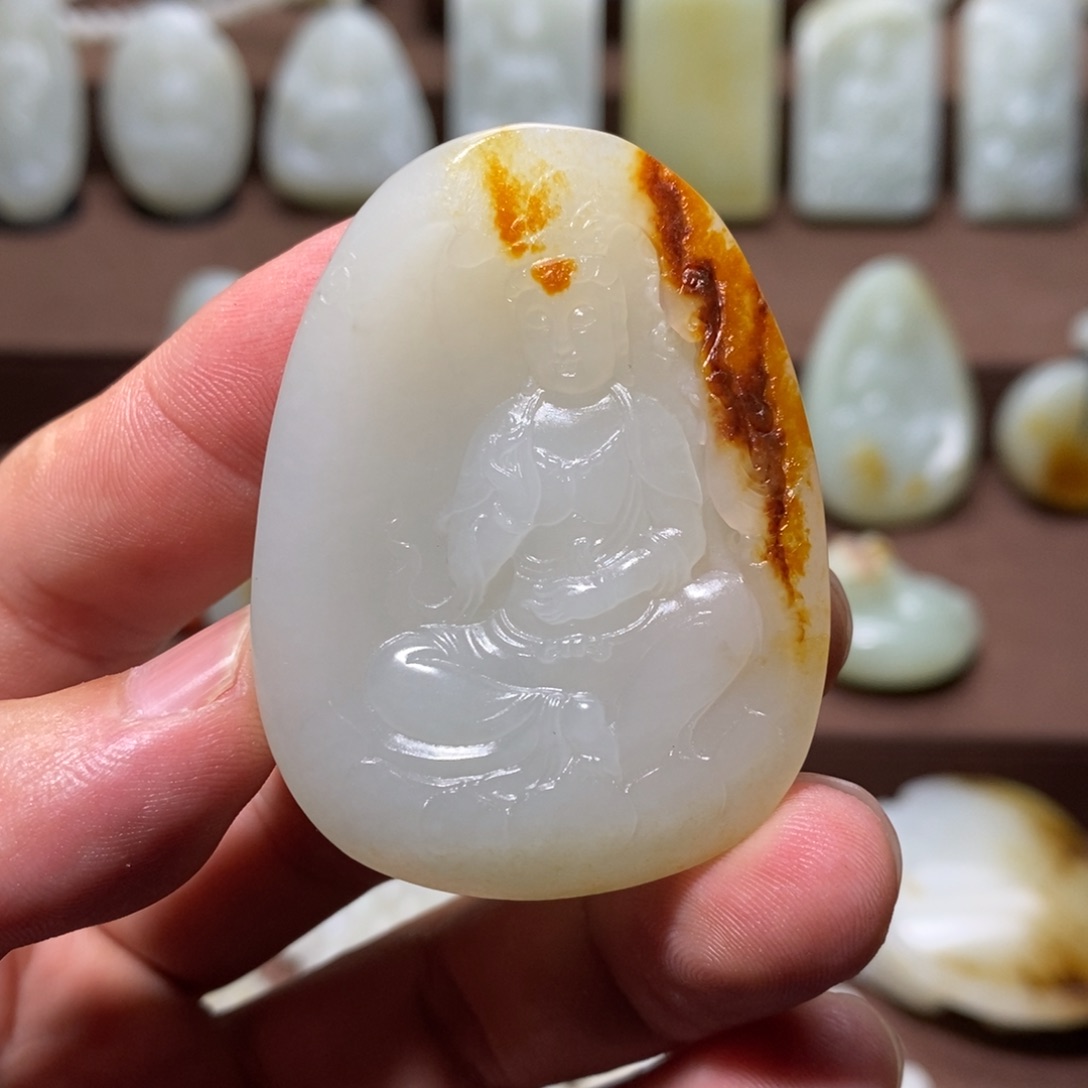 和田玉未镶嵌颈饰