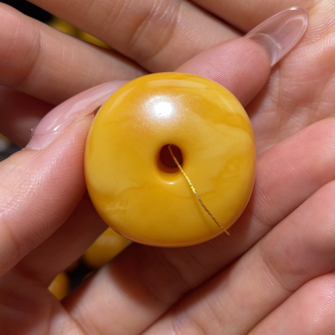 【闪购商品】琥珀裸石未镶嵌扣子