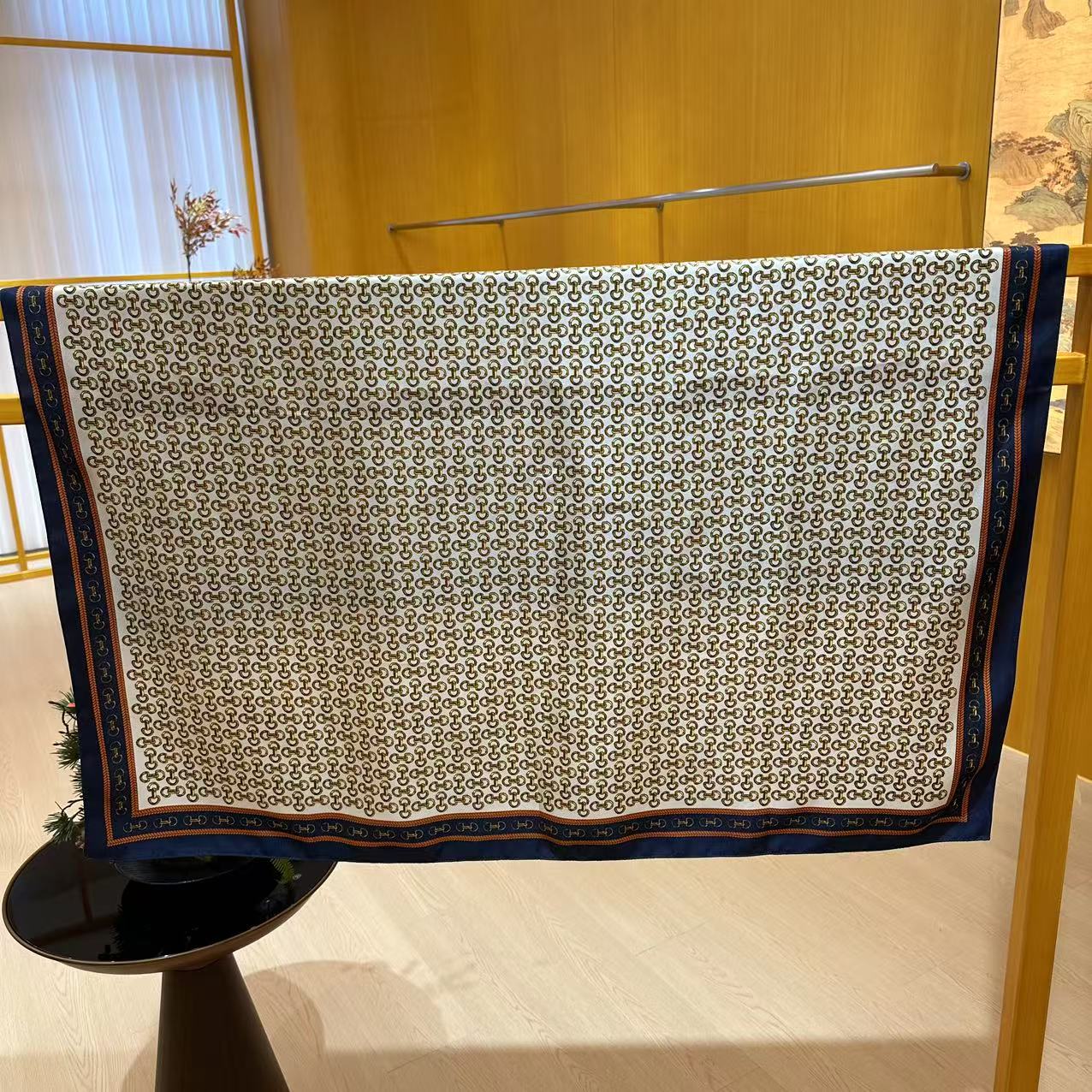 XXQD【环环相扣】1016优雅时尚气质丝巾轻奢高定方巾110*110