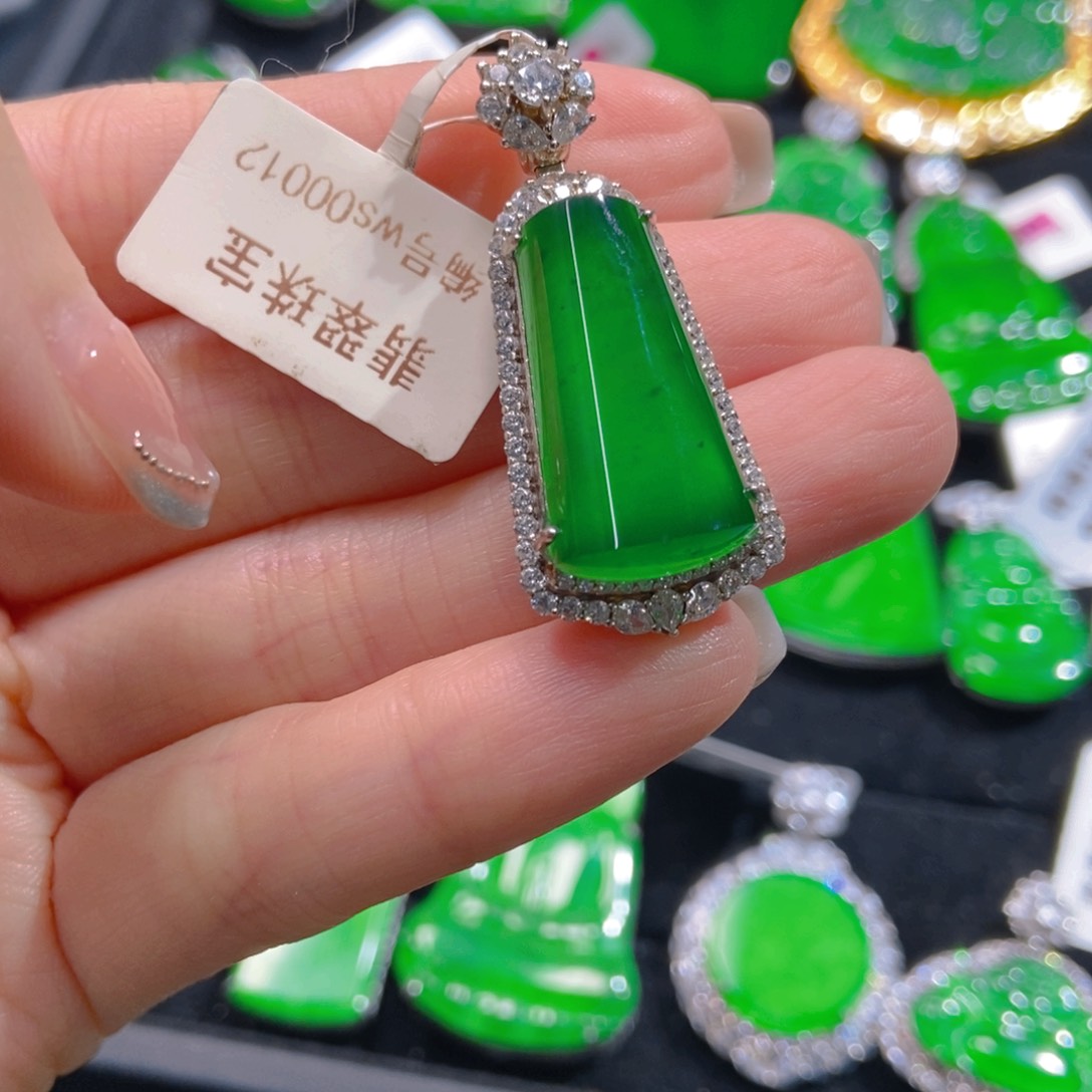 翡翠吊坠(不含链)银S925镶嵌