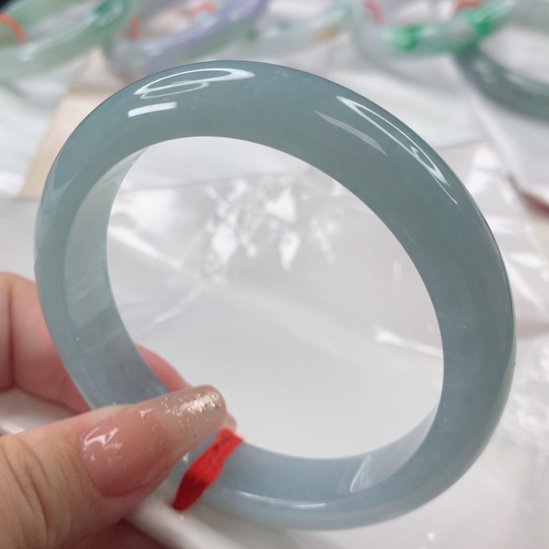 翡翠手镯未镶嵌59圈口