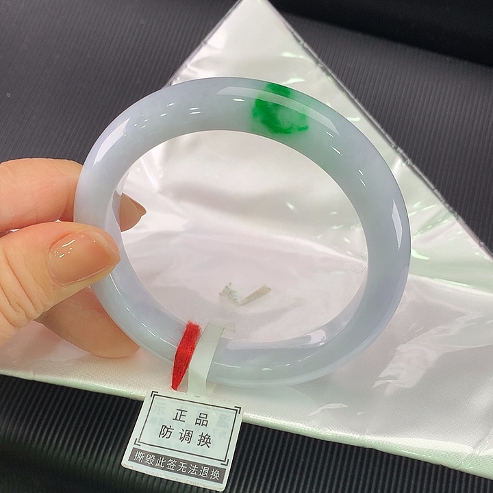 翡翠未镶嵌手镯正圈61