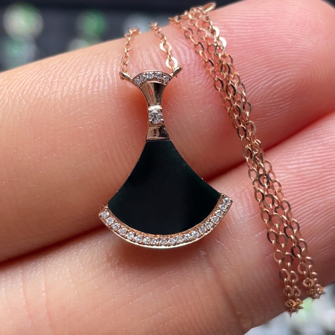 翡翠18K金镶嵌颈饰纯天然缅甸翡翠A货